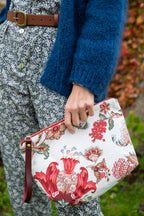 Pouch flor de avellano