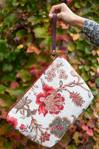 Pouch flor de avellano