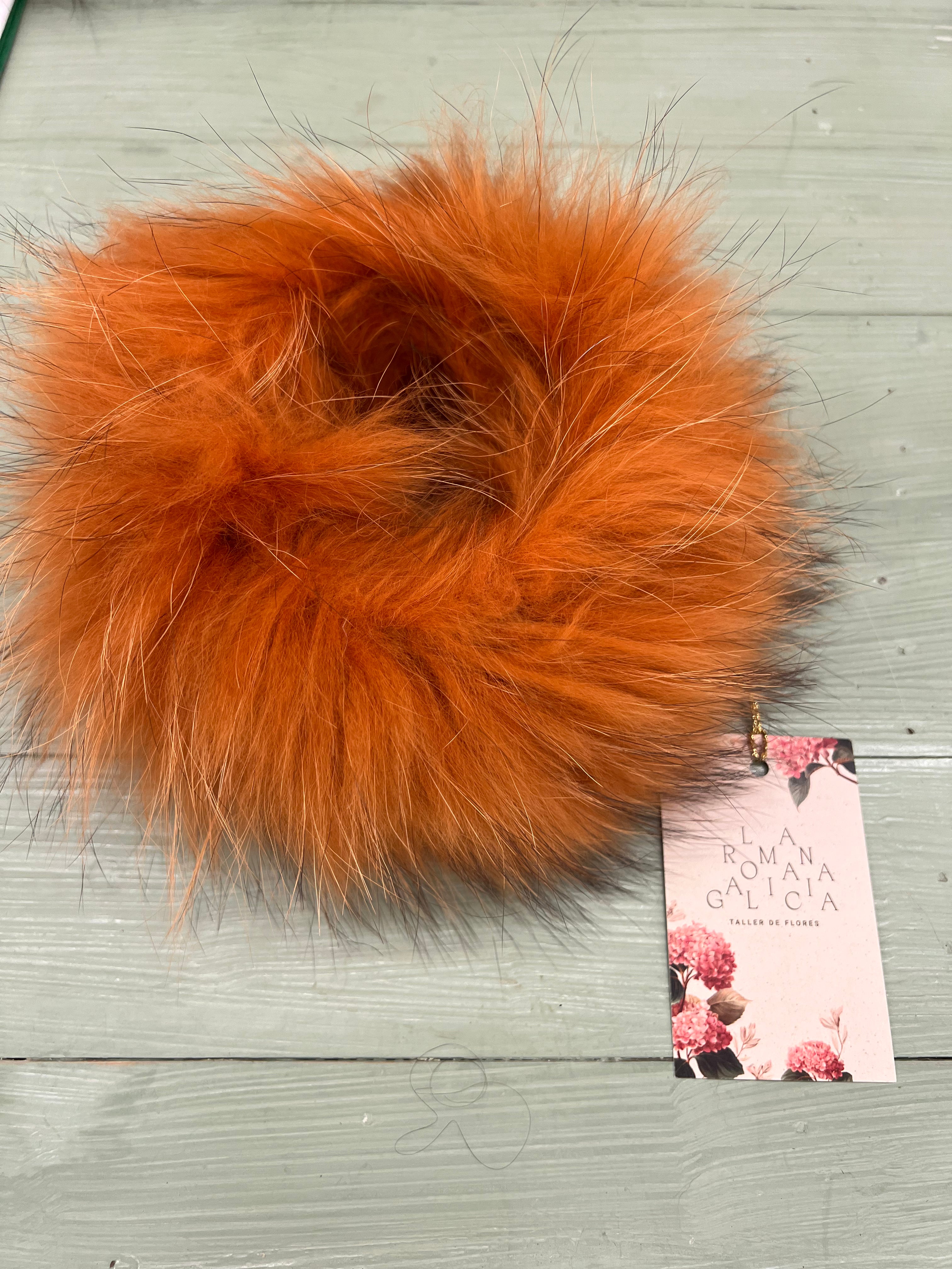 Cuello naranja gallega de mujer moda gallega online La Romana Galicia